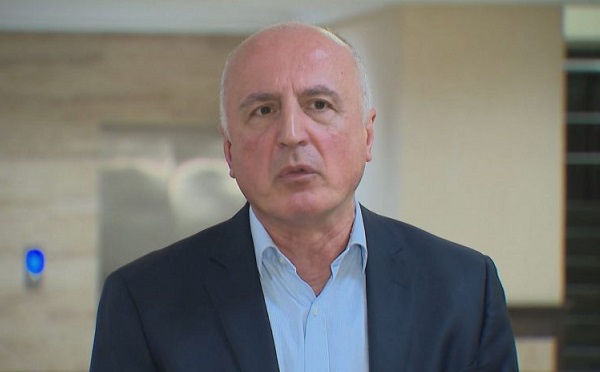 წავიკითხე ბრალი, ეს არის სრული სიცრუე, მათ უკან, რომლებიც აცხადებენ, რომ საბოტაჟში ვიღებდი მონაწილეობას, დგანან ის ადამიანები, რომლებმაც 1992 წლის 6 იანვარს ძალადობრივად დაამხეს ჩვენი ხელისუფლება - ბადრი ჯაფარიძე