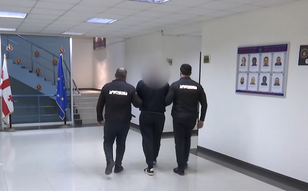 სასამართლომ ყვარლის მერის მოადგილეს, საკრებულოს თავმჯდომარეს და მის ძმას 5000-5000-ლარიანი გირაო შეუფარდა