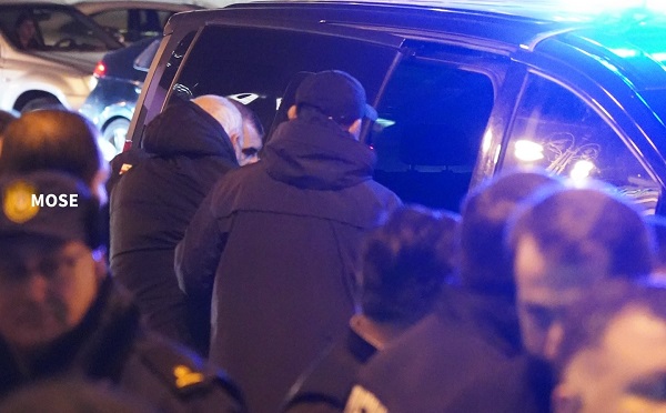 პოლიციამ აქციის ერთ-ერთი მონაწილე დააკავა