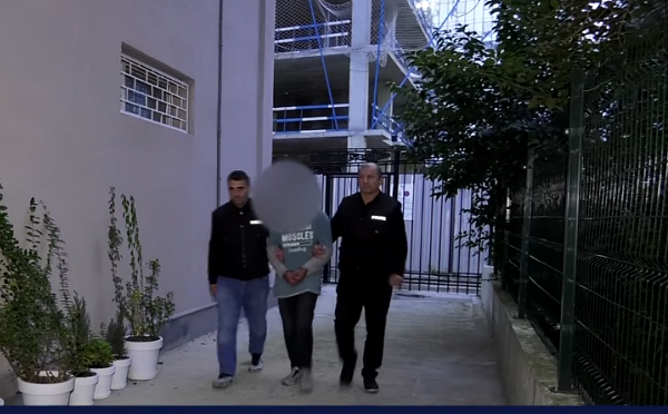 აჭარის პოლიციამ დააკავა 30 წლის კაცი, რომელმაც მცირეწლოვანი გოგონას მიმართ სქესობრივი ხასიათის დანაშაული ჩაიდინა