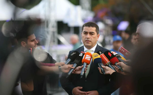 აქამდე თუ საუბარი იყო, რომ ნებისმიერ სამშვიდობო შეთანხმებას უკრაინა უნდა დაეთანხმოს, ახლა ამას დაემატა ევროპა, როგორც აქტორი შეთანხმების მონაწილეობისა, ეს დამაფიქრებელია - შალვა პაპუაშვილი