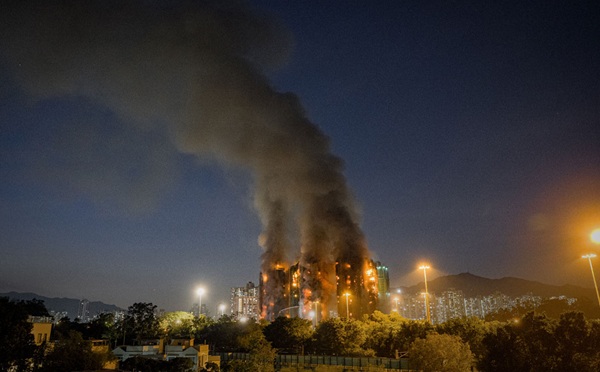 ჰონგ-კონგში საცხოვრებელ კორპუსებში ხანძრის შედეგად დაღუპულთა რიცხვი 128-მდე გაიზარდა