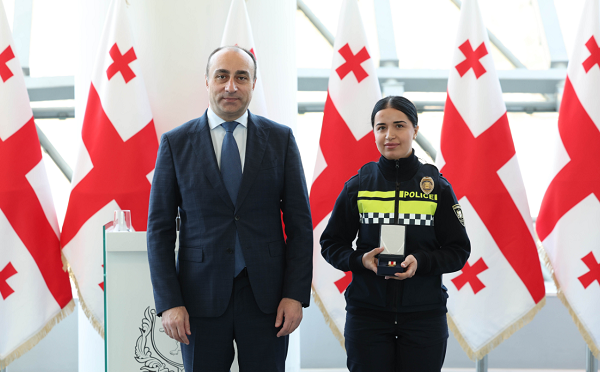გეკა გელაძემ შინაგან საქმეთა სამინისტროს მედლებით „მამაცობისთვის“ პოლიციელები დააჯილდოვა