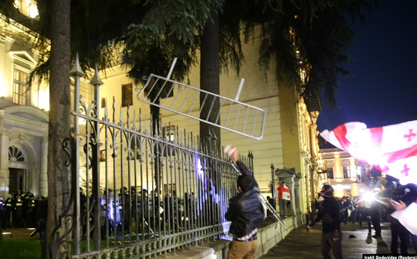 4 ოქტომბერს განვითარებულ მოვლენებთან დაკავშირებით დაკავებული კიდევ 14 პირი პატიმრობაში რჩება