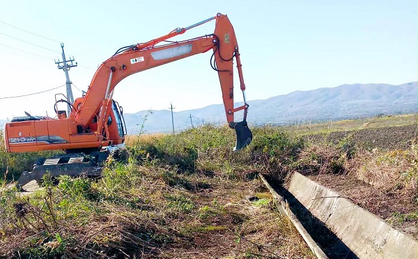 სოფელ ბაკურციხეში სარწყავი არხების გაწმენდითი სამუშაოები მიმდინარეობს