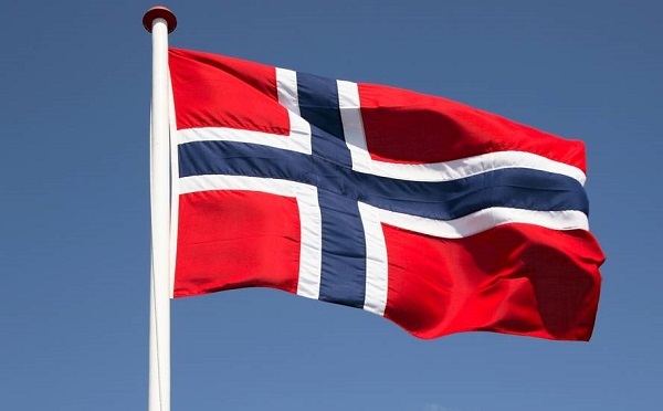 ყოველდღიური პროტესტების ერთი წელი საქართველოს მთავრობის მიერ ევროკავშირში გაწევრიანებაზე მოლაპარაკებების შეჩერების შემდეგ, კიდევ ერთხელ ვადასტურებთ ქართველი ხალხის ევროპული მისწრაფებების მხარდაჭერას - ნორვეგიის საგარეო უწყება