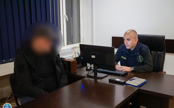 თაღლითობის მცდელობის ფაქტზე, თბილისის მუნიციპალიტეტის მერიის ინსპექტირების, შრომის უსაფრთხოების ორგანიზებისა და მართვის განყოფილების უფროსი სპეციალისტი დააკავეს