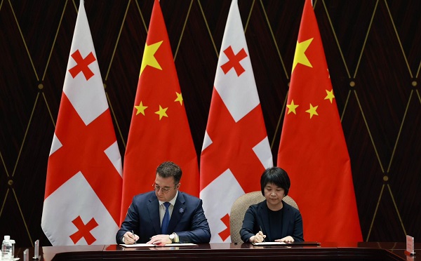 დავით სონღულაშვილმა, ჩინეთში ვიზიტის ფარგლებში, ორ ქვეყანას შორის თანამშრომლობის მემორანდუმებს მოაწერა ხელი