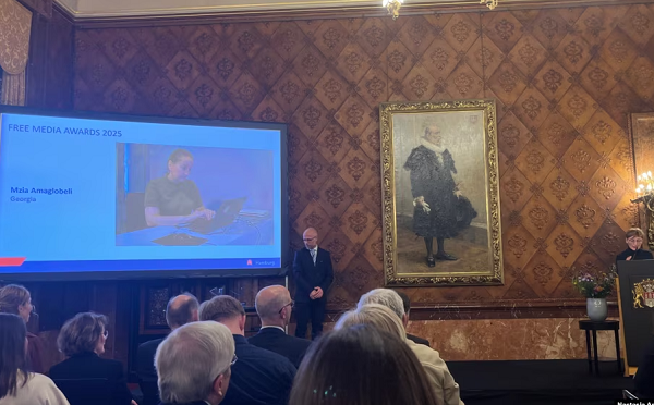მზია ამაღლობელს „თავისუფალი მედიის ჯილდო“ გადაეცა