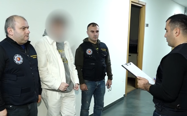 არასრულწლოვნის გამოსახულების შემცველი პორნოგრაფიული მასალის შეძენა, შენახვა და ფლობისთვის რუსეთის მოქალაქე დააკავეს