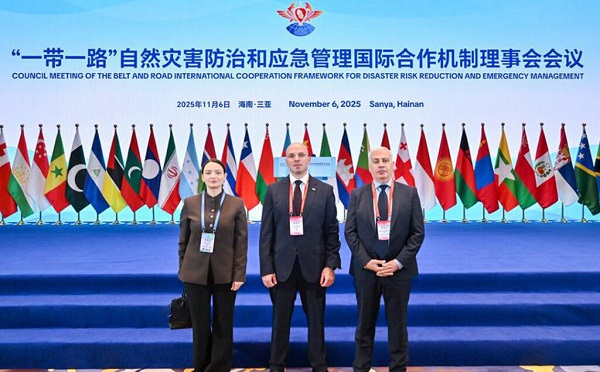 შინაგან საქმეთა მინისტრის მოადგილე შალვა თადუმაძე, საგანგებო სიტუაციების მართვის სამსახურის უფროს თეიმურაზ მღებრიშვილთან ერთად, სამუშაო ვიზიტით ჩინეთში, ხაინანის პროვინციას ეწვია