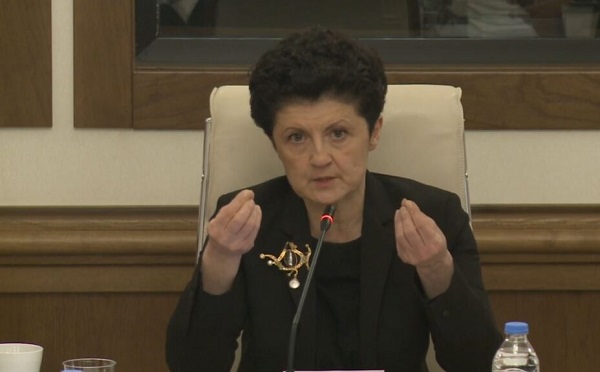 ტრაგედიაა, რომ ამდენ ხანს გაგრძელდა ეს გამოძიება და კითხვა მაქვს, როგორ მოხდა ეს? იმიტომ რომ პრემიერ-მინისტრი იყო ის, ვინც თურმე პასუხისმგებელი ყოფილა - თეა წულუკიანი 20 ივნისზე