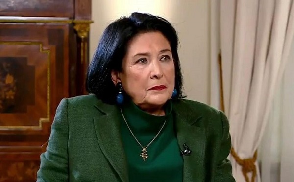 პრეზიდენტო ზელენსკი, ძვირფასო მეგობარო, ძვირფასო უკრაინელო მეგობრებო, მე და თქვენი ქართველი მეგობრები ამ მნიშვნელოვან მომენტში თქვენს გვერდით ვდგავართ - სალომე ზურაბიშვილი