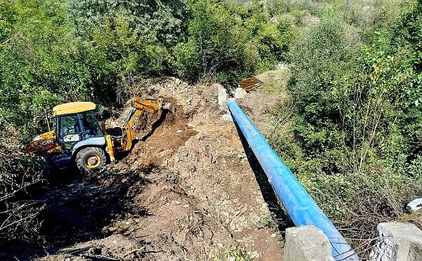 დაბა კაზრეთში მაგისტრალურ  არხზე წყლის მიმწოდებელი ახალი ნაგებობა მოეწყო