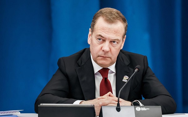 შეშლილი ევროკავშირი თუ რუსული აქტივების მოპარვას შეეცდება, რუსეთმა შესაძლოა ევროპის ქვეყნების წინააღმდეგ ომის საბაბად მიიჩნიოს - დმიტრი მედვედევი