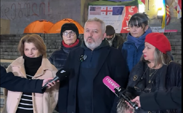 ზურაბ ცეცხლაძე მოქალაქეებს მოუწოდებს 27 დეკემბერს დაგეგმილ მარშს შეუერთდნენ