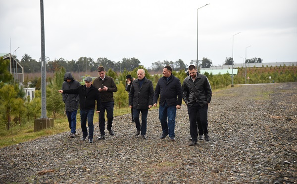 სოლომონ პავლიაშვილი გურიის სანაპირო ზოლის დასუფთავების სამუშაოებს გაეცნო და ქობულეთის მუნიციპალიტეტში ნარჩენების განთავსების თანამედროვე ობიექტი დაათვალიერა
