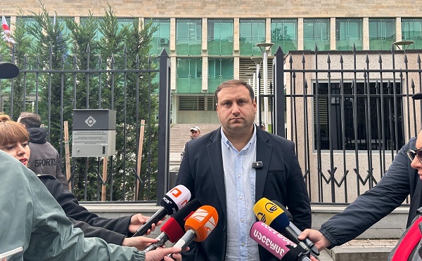 სუს-ის ბრიფინგით არცერთი მტკიცებულება არ გვინახავს, არც მიღება-ჩაბარების აქტი, არც ებრაული კომპანია, რაზეც იყო საუბარი, ეს იყო პატაკი ივანიშვილს - ლაშა ფარულავა