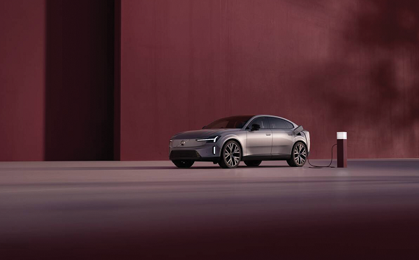 „ვოლვო ქარ საქართველო“ მომხმარებელს ელექტრომობილებზე ფიქსირებულ ნარჩენ ღირებულებას სთავაზობს