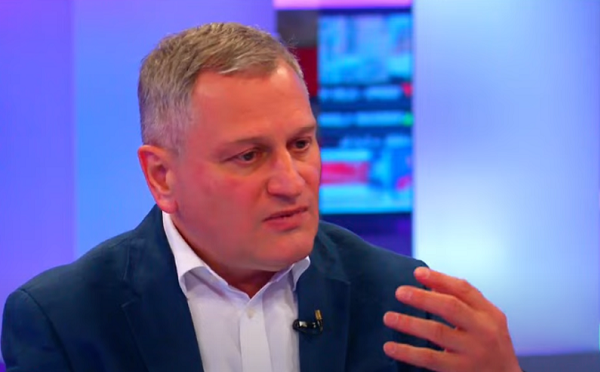 შემდეგი ალბათ, კალაძეა, ვფიქრობ, კობახიძე მის ჩამოშორებას ეცდება - არმაზ ახვლედიანი