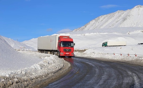 გუდაური(ფოსტა)-კობის მონაკვეთზე მისაბმელიანი და ნახევრადმისაბმელიანი ავტოტრანსპორტის მოძრაობა აღდგა