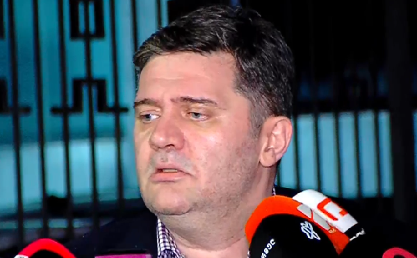 4 ოქტომბრის მოვლენებს ინტერნეტაპლიკაციების საშუალებით ხელმძღვანელობდა და მთავარი ორგანიზატორი იყო ბაჩო ახალაია - სუს-ი