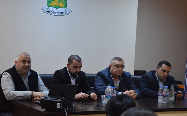 სამცხე-ჯავახეთში თევზის დაავადებების დიაგნოსტიკის საკითხებზე მეთევზე ფერმერებთან სამუშაო შეხვედრა გაიმართა