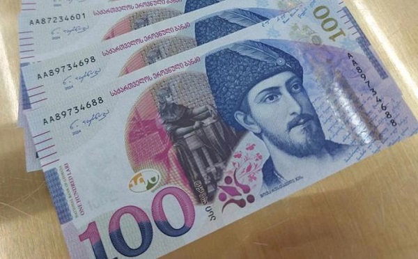 ლარი დოლართან გაუფასურდა, ევროსთან გამყარდა