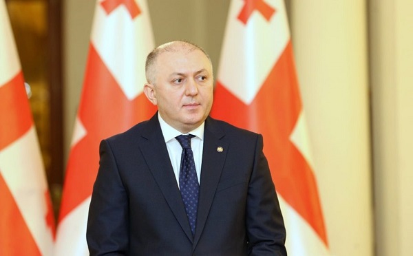 გამოძიება მუშაობს ვერსიაზე, რომლის მიხედვითაც გრიგოლ ლილუაშვილი თანამზრახველებთან ერთად უზრუნველყოფდა, რომ არ გამჟღავნებულიყო ოპოზიციური მედიასაშუალებების დამფინანსებელი თაღლითური ქოლ-ცენტრების არსებობა - პროკურატურა