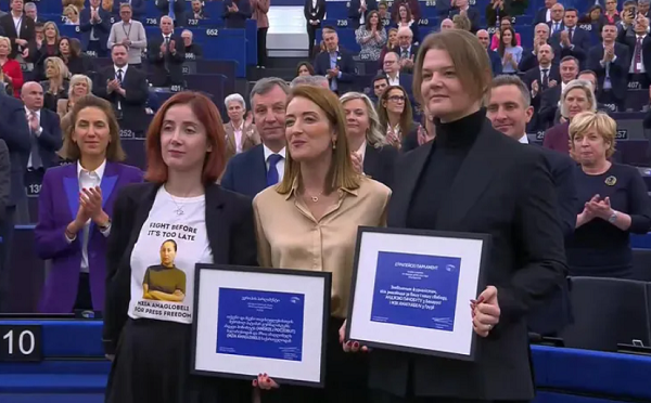ევროპარლამენტში სახაროვის პრემიის გამარჯვებულების, მზია ამაღლობელის და ანდჟეი პოჩობუტის დაჯილდოების ცერემონია გაიმართა