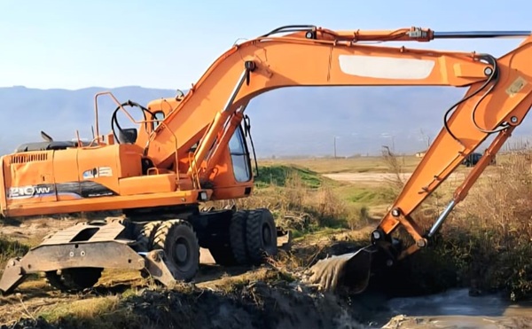 სიღნაღის მუნიციპალიტეტის სოფელ ვაქირში  დამშრობი არხი გაიწმინდა