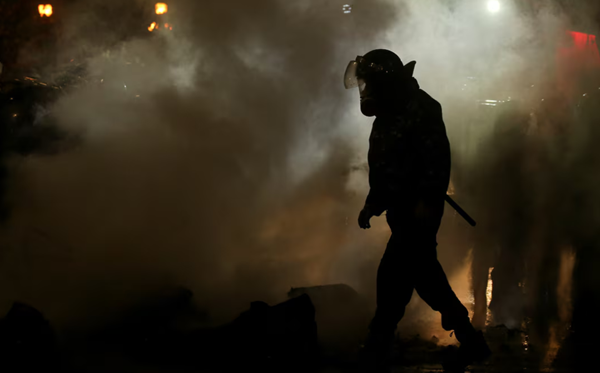 4-5 დეკემბერს გამოყენებულ იქნა ნივთიერება ,,ქლორობენზილიდინ მალონონიტრილი’’, რომლის გამხსნელადაც გამოიყენეს ,,პროპილენ გლიკოლის’’ ხსნარი, არცერთი არ განეკუთვნება აკრძალულ კატეგორიას - სუს-ი