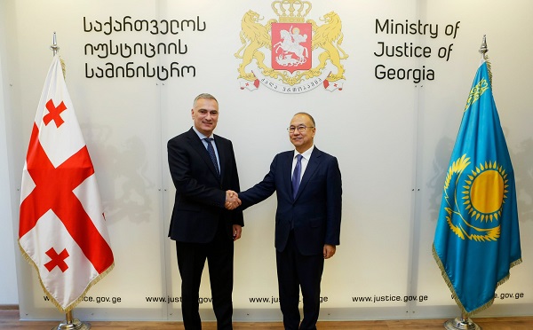 პაატა სალიამ საქართველოში ყაზახეთის ელჩს, მურზალინ მალიკს, იუსტიციის სამინისტროს პრიორიტეტული მიმართულებები გააცნო