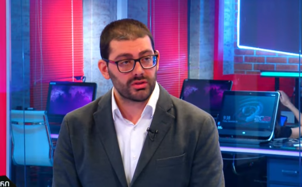 კალაძე ივანიშვილის საძულველთა სიაში ერთ-ერთი მოწინავეა, ამიტომ ვვარაუდობ, რომ ივანიშვილის პირობებშიც გადმოაგდებენ ცხენიდან - საბა ბუაძე