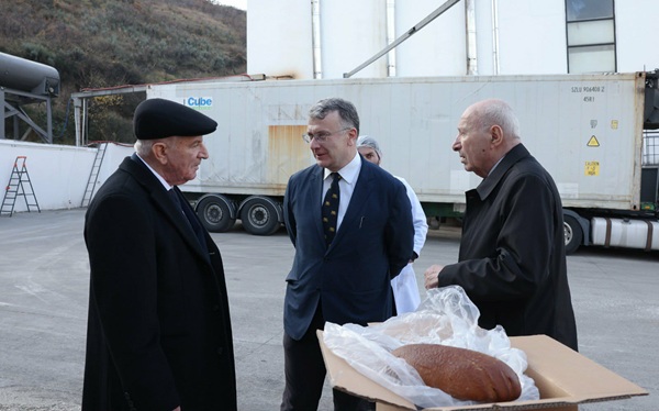 პური სპეციალური ტექნოლოგიით მზადდება და დიდი მოთხოვნით სარგებლობს ჩვენს მეგობარ ქვეყანა ისრაელში - ლაშა დოლიძე