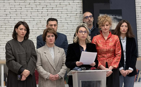 არასამთავრობო ორგანიზაციები გაერო-ს ქიმიური იარაღის აკრძალვის ორგანიზაციის გენერალურ დირექტორს, გაერო-ს სპეციალურ მომხსენებლებს და ევროპის საბჭოს ადამიანის უფლებათა კომისარს მიმართავენ, განიხილონ საგამოძიებო მისიის საქართველოში გამოგზავნის შესაძლებლობა