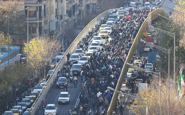 ეკონომიკური კრიზისის გამო ირანში მასშტაბური საპროტესტო აქციები გაიმართა