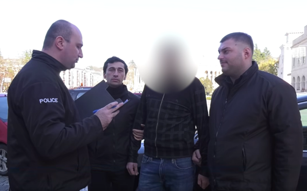 იმერეთის პოლიციამ ნარკორეალიზატორი დააკავა - ამოღებულია დიდი ოდენობით ნარკოტიკი