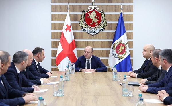 რონი მესხმა სამეგრელო-ზემო სვანეთის და რაჭა-ლეჩხუმისა და ქვემო სვანეთის პოლიციის დეპარტამენტების ახალი დირექტორები წარადგინა