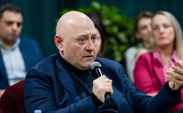 ეს ფილმი განაჩენია შავფორმიანების უკან მდგომი პოლიტიკოსებისთვის, ისინი და ის მაღალჩინოსნები, ვინც ეს დავალებები გასცა - ყველა აგებს პასუხს, მხოლოდ დროის ამბავია როდის! - დიმიტრი ცქიტიშვილი BBC-ზე