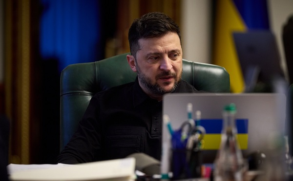 უკრაინამ, შესაძლოა, სამშვიდობო შეთანხმებასთან დაკავშირებით რეფერენდუმი და არჩევნები ერთდროულად ჩაატაროს - ვოლოდიმირ ზელენსკი