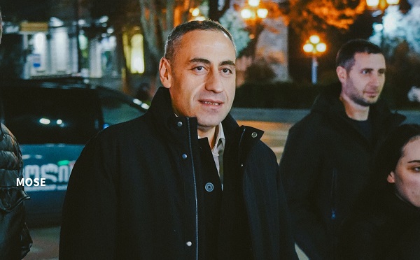 რუსთაველის გამზირზე მიმდინარე აქციაზე გიორგი ვაშაძე მივიდა