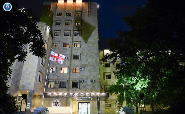 ბრალდება წარედგინა პირს, რომელიც ლაგოდეხში სიცოცხლისა და ჯანმრთელობისთვის საშიშ, ვადაგასულ საკვებ პროდუქტებს ვადას უცვლიდა და მათ რეალიზაციას ახორციელებდა