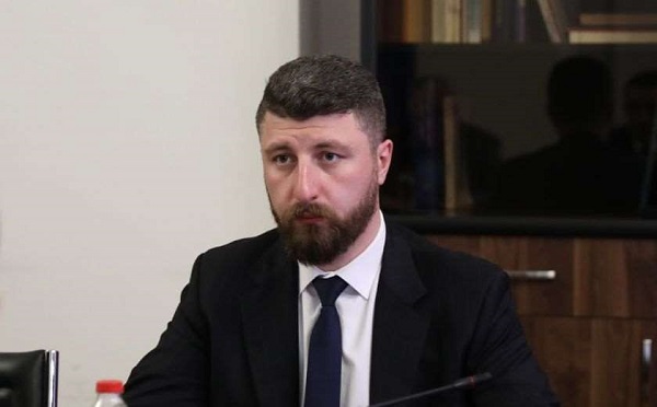 ხაბეიშვილი, ბატონი ანიტა, ერთ რამეშია მართალი - რადიკალურ ოპოზიციას ქვეყნის არევის შანსი არ აქვს - არჩილ გორდულაძე