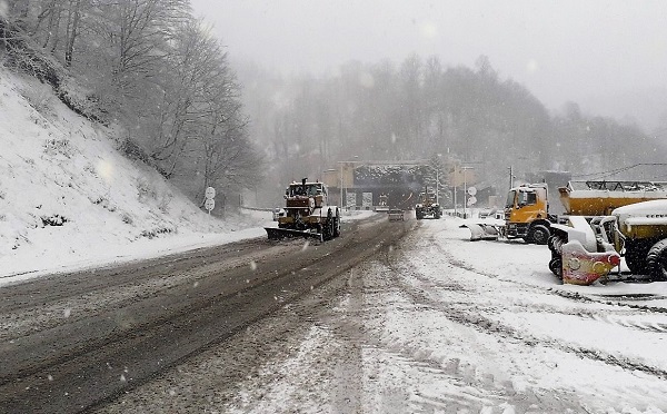 აგარების სატრანსპორტო კვანძი-ბორითის სატრანსპორტო კვანძის მონაკვეთზე მისაბმელიანი და ნახევრადმისაბმელიანი ავტოტრანსპორტის მოძრაობა აკრძალულია
