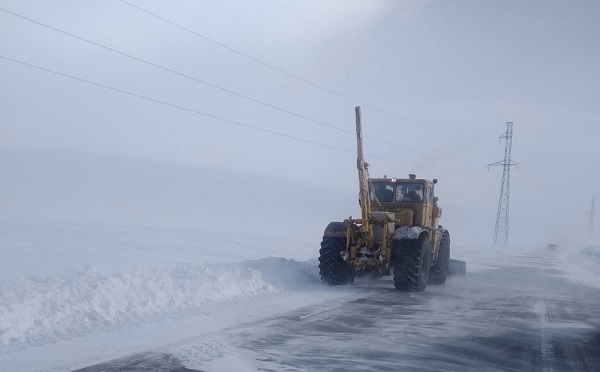 აიაზმა-ნინოწმინდას მონაკვეთზე მისაბმელიანი და ნახევრადმისაბმელიანი ავტოტრანსპორტის მოძრაობა აკრძალულია