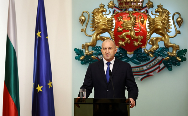 ბულგარეთის პრეზიდენტი რუმენ რადევი გადადგა