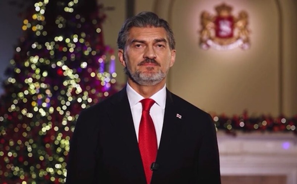 სამშობლოსადმი უსაზღვრო სიყვარულით ვეგებებით 2026 წელს - ყაველაშვილი მოსახლეობას ახალ წელს ულოცავს