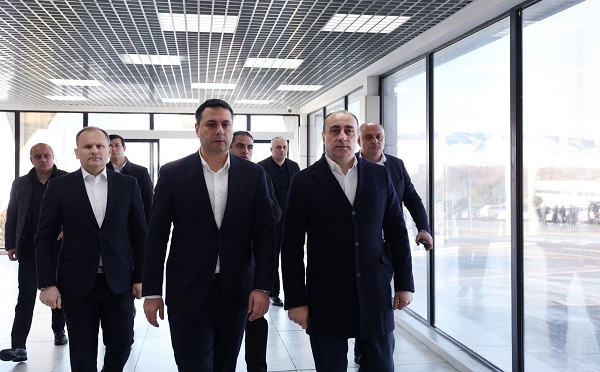 გეკა გელაძემ საგანგებო სიტუაციების მართვის სამსახურის, საპატრულო პოლიციის, დაცვის პოლიციის დეპარტამენტისა და სასაზღვრო პოლიციის თანამშრომლებს ახალი წელი მიულოცა