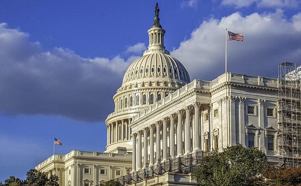 აშშ-ში ნაწილობრივი „შათდაუნი“ დაიწყო